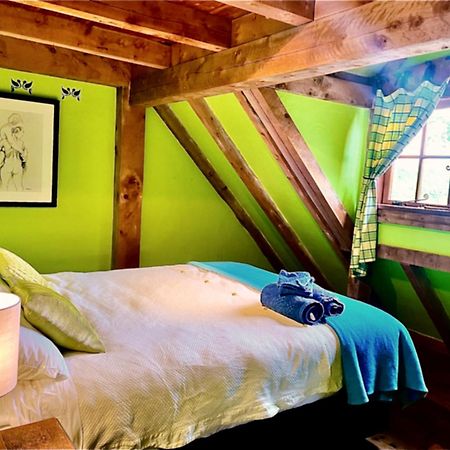 Bed and Breakfast Streamside Country Manor Walton Екстер'єр фото