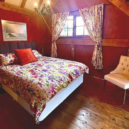 Bed and Breakfast Streamside Country Manor Walton Екстер'єр фото
