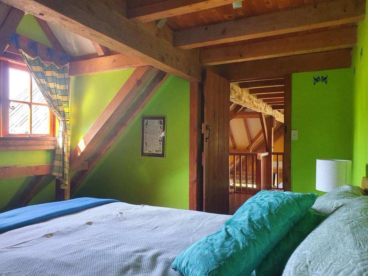 Bed and Breakfast Streamside Country Manor Walton Екстер'єр фото
