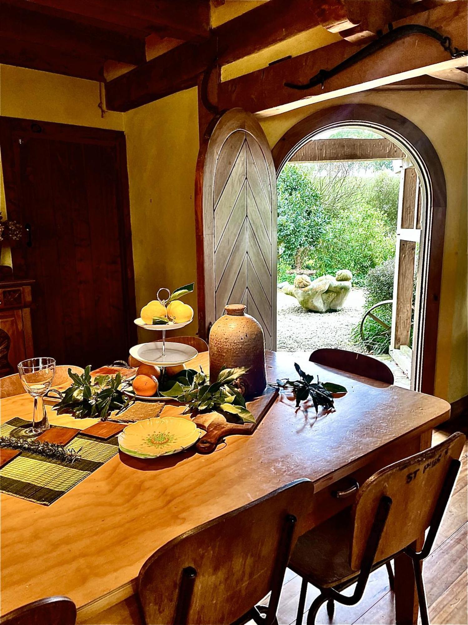 Bed and Breakfast Streamside Country Manor Walton Екстер'єр фото