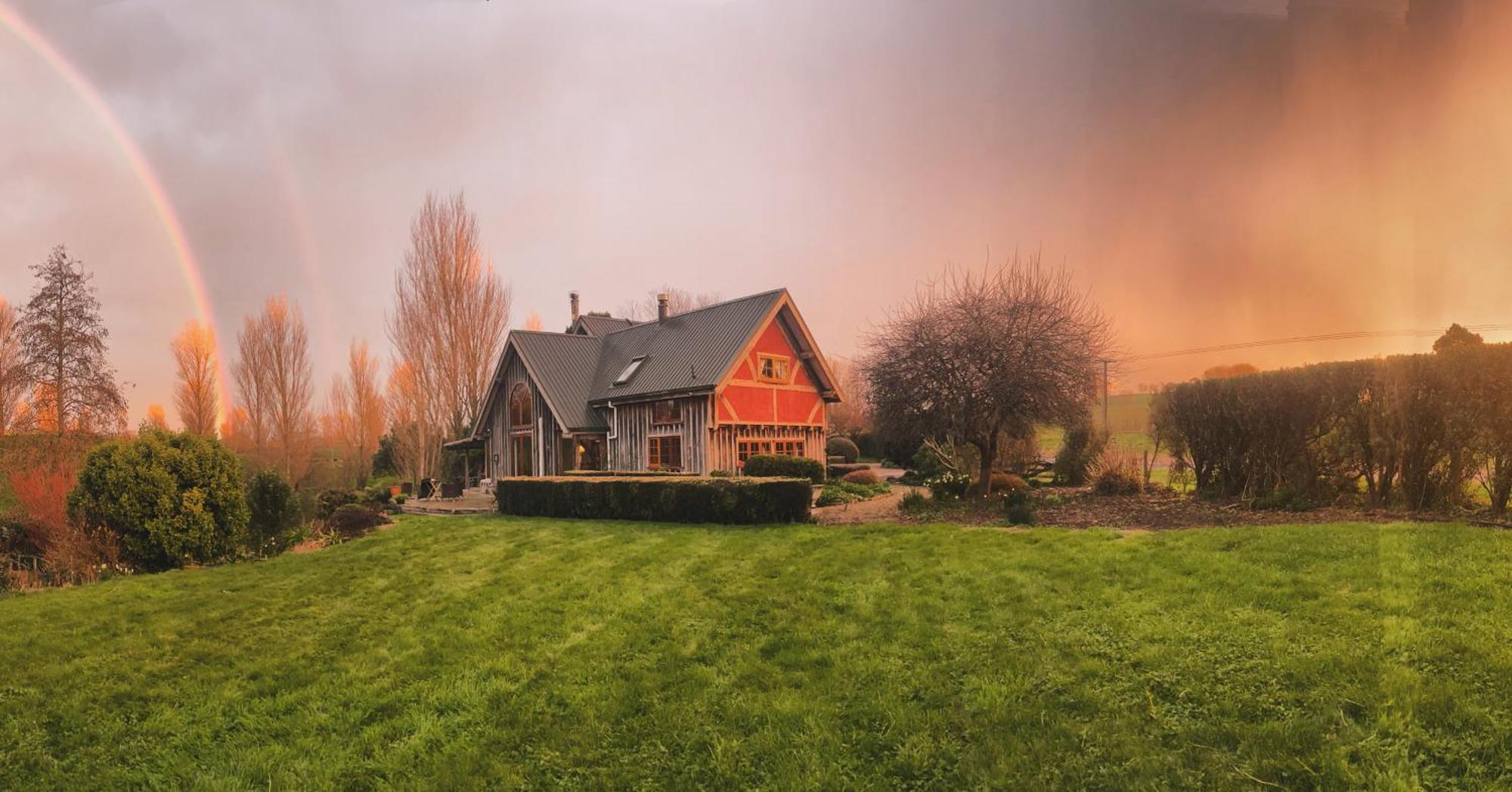 Bed and Breakfast Streamside Country Manor Walton Екстер'єр фото
